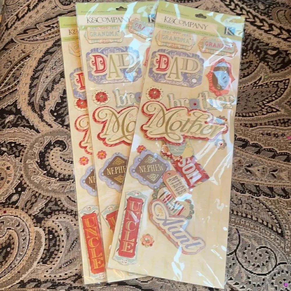 FAMILY WORD Adhesive Chipboard